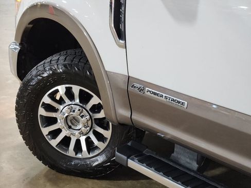 Used 2022 Ford F250 Lariat w/ Lariat Value Package AWD/4WD image 23
