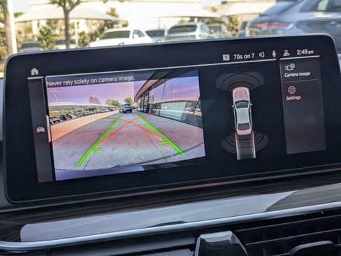 Used 2023 BMW 530i image 18