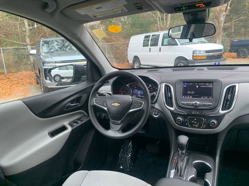 Certified 2022 Chevrolet Equinox LS w/ LS Convenience Package image 35
