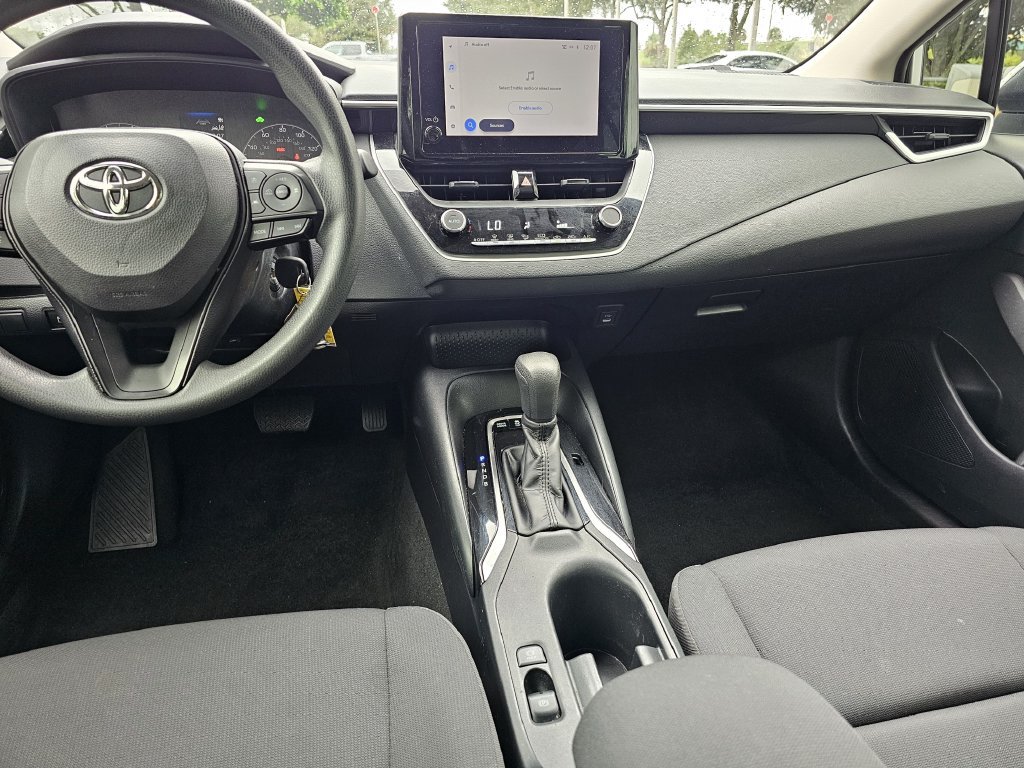 Used 2024 Toyota Corolla LE FWD image 13