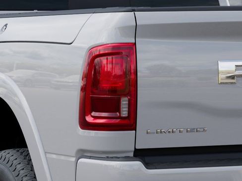 New 2026 RAM 2500 Limited AWD/4WD image 9