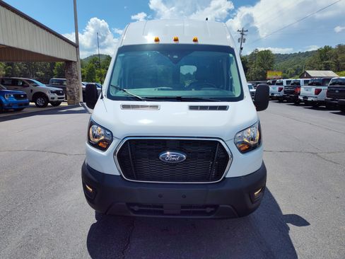 Used 2024 Ford Transit 350 XL image 2