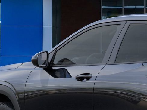New 2026 Chevrolet Trax LS w/ LS Convenience Package FWD image 12