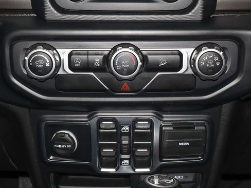 Used 2020 Jeep Wrangler Unlimited Sport S image 23