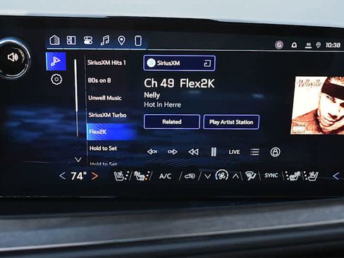 Used 2025 Chevrolet Tahoe High Country AWD/4WD image 22