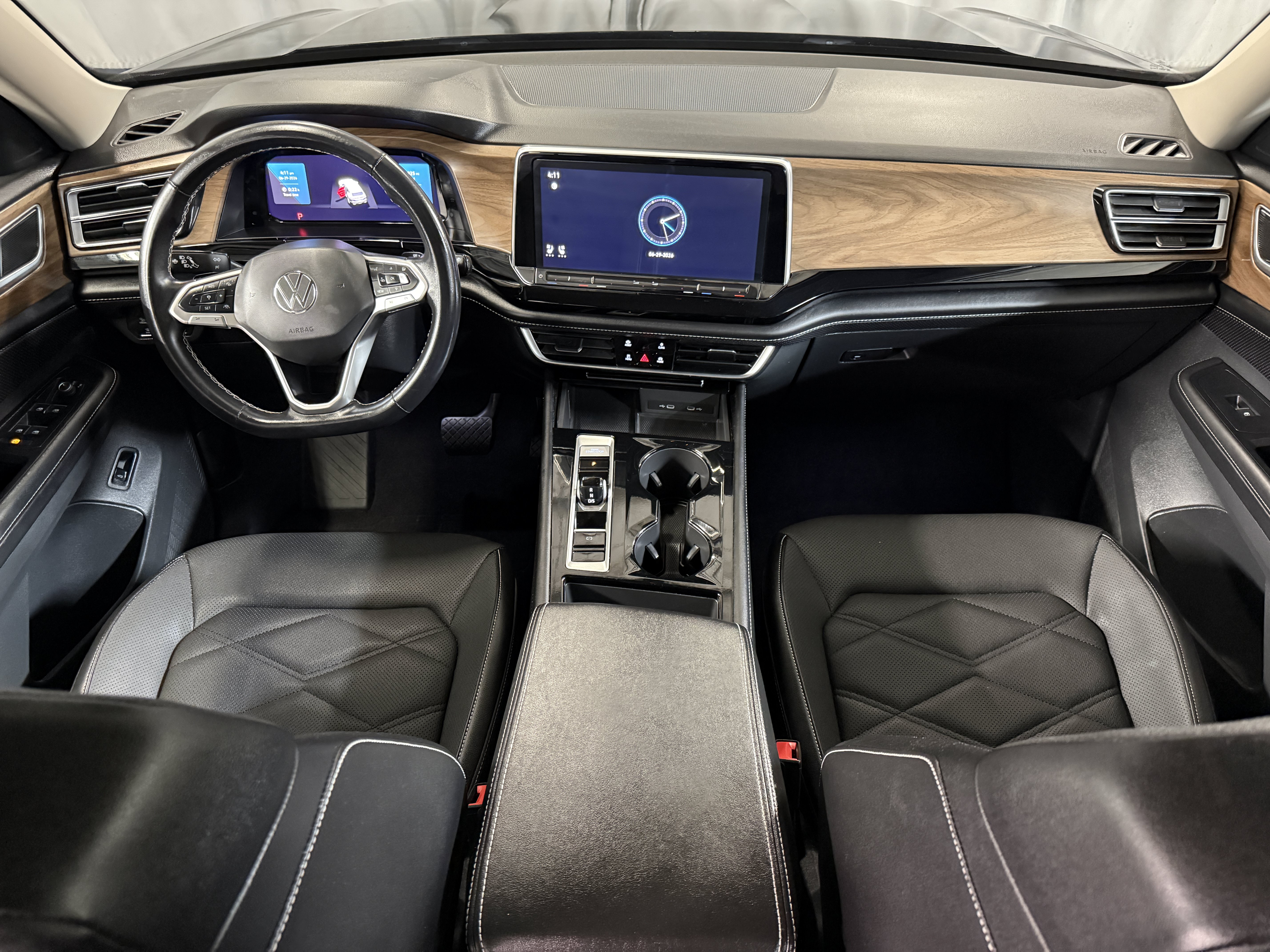 Certified 2024 Volkswagen Atlas SE AWD/4WD image 3