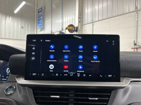 Certified 2025 Ford Explorer ST-Line w/ ST-Line Street Pack AWD/4WD image 24