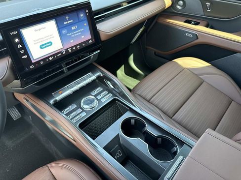 New 2026 Lincoln Nautilus Reserve w/ Jet Appearance Package AWD/4WD image 25