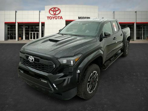 New 2025 Toyota Tacoma TRD Sport image 5