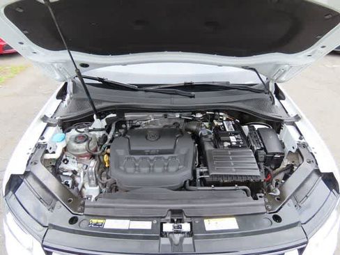 Used 2021 Volkswagen Tiguan SEL w/ 3rd Row Seat Package AWD/4WD image 10