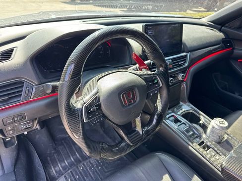 Used 2019 Honda Accord Sport image 9