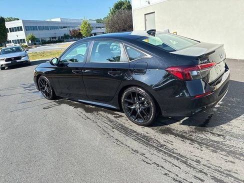 Used 2025 Honda Civic Sport image 12