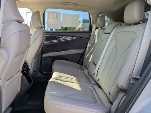 Certified 2023 Lincoln Nautilus Reserve FWD image 14