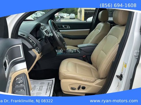 Used 2016 Ford Explorer XLT w/ Equipment Group 202A AWD/4WD image 17