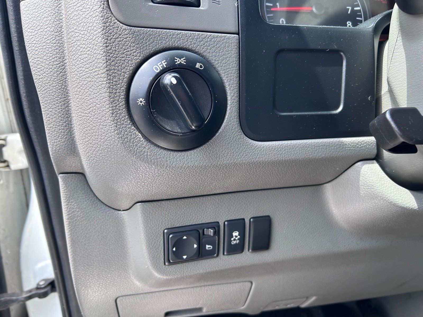 Used 2014 Nissan NV 2500 S w/ Power Basic Package RWD image 18