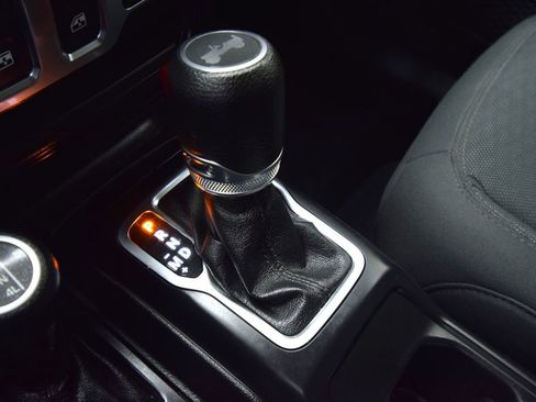 Used 2020 Jeep Wrangler Sport image 22