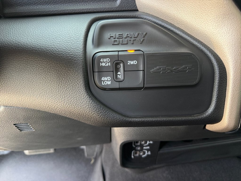 Used 2024 RAM 2500 Laramie w/ Safety Group AWD/4WD image 12