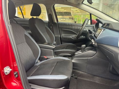 Used 2025 Nissan Versa SV FWD image 25