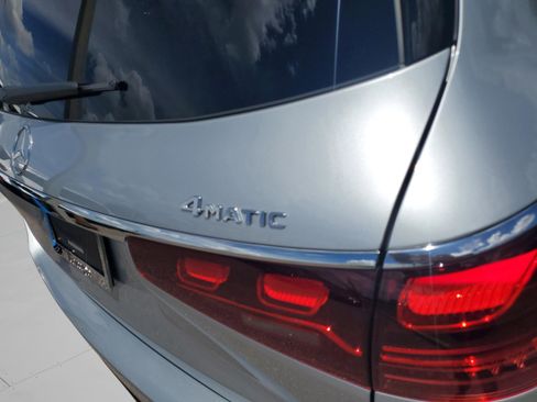 Certified 2026 Mercedes-Benz GLS 450 4MATIC image 6