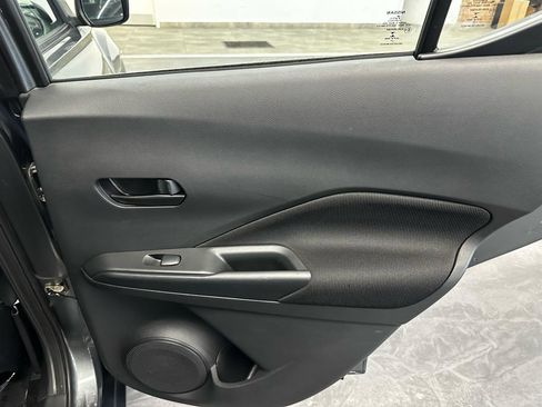 Used 2021 Nissan Kicks S FWD image 13