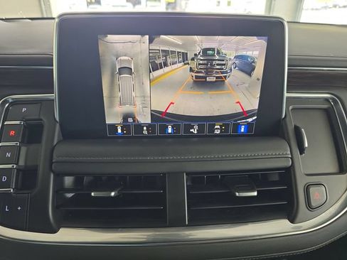 Used 2022 Chevrolet Tahoe LT w/ LT Signature Package AWD/4WD image 18