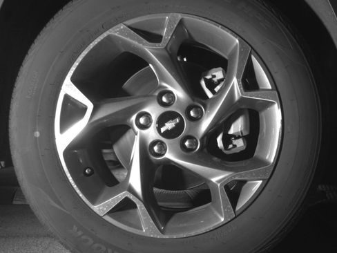 Used 2025 Chevrolet Trax LT w/ LT Convenience Package FWD image 16