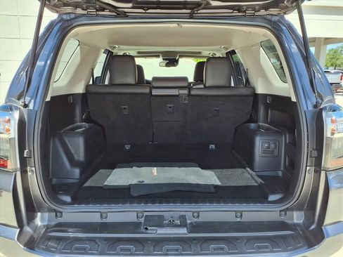 Used 2021 Toyota 4Runner TRD Off-Road Premium w/ Moonroof Package AWD/4WD image 16