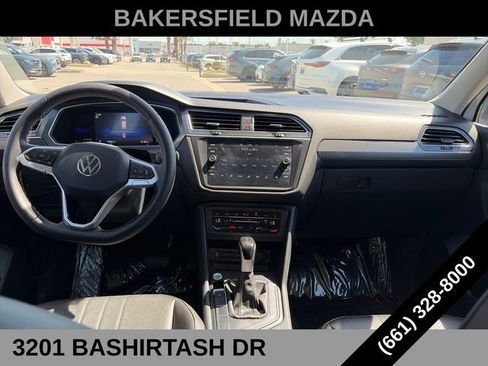 Used 2023 Volkswagen Tiguan SE FWD image 12
