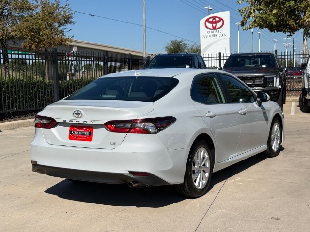 Used 2023 Toyota Camry LE FWD image 4