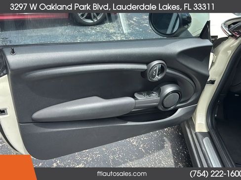 Used 2016 MINI Cooper 2-Door Hardtop FWD image 17