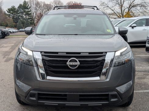 New 2025 Nissan Pathfinder SV w/ SV Premium Package image 5