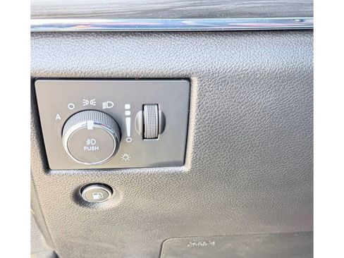 Used 2022 Jeep Grand Cherokee Limited w/ Tech Group image 10