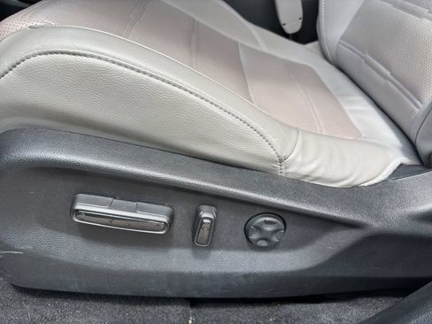 Used 2019 Honda CR-V EX-L image 13
