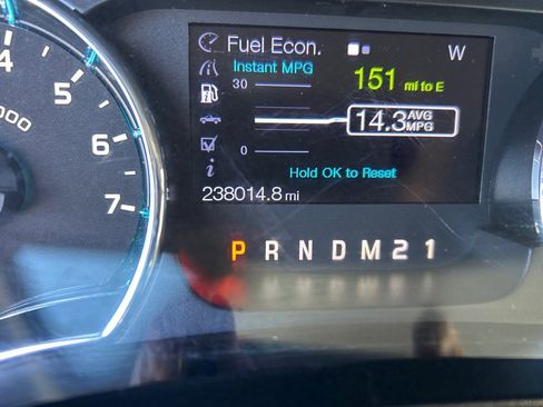 Used 2013 Ford F150 XLT w/ Luxury Equipment Group image 16