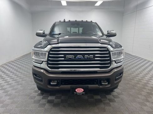 Used 2022 RAM 3500 Limited AWD/4WD image 2