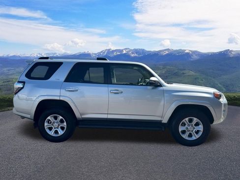 Certified 2023 Toyota 4Runner SR5 Premium AWD/4WD image 7
