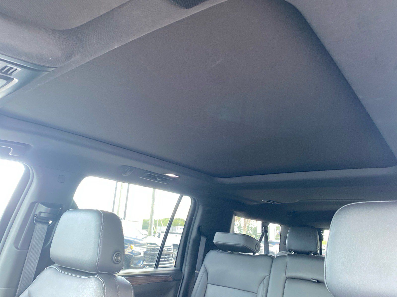 Used 2021 Chevrolet Suburban LT w/ LT Signature Package RWD image 17
