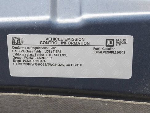 Used 2023 GMC Terrain SLT AWD/4WD image 17