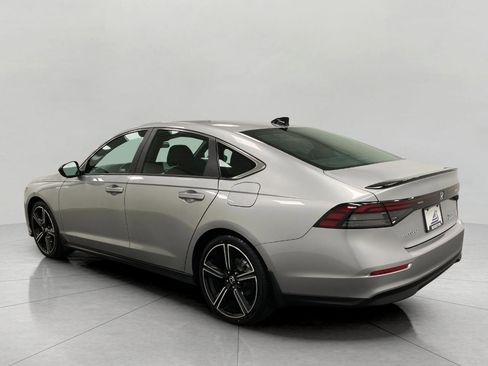 Used 2025 Honda Accord Sport image 7