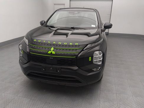 Used 2022 Mitsubishi Outlander ES AWD/4WD image 15