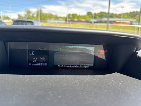 Used 2014 Subaru Forester 2.5i Touring AWD/4WD image 19