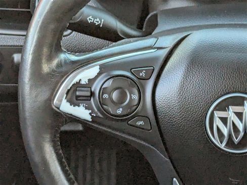 Used 2019 Buick Envision Essence image 17