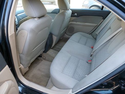 Used 2010 Ford Fusion SE FWD image 10