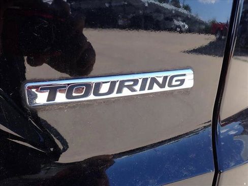Used 2017 Honda CR-V Touring image 3