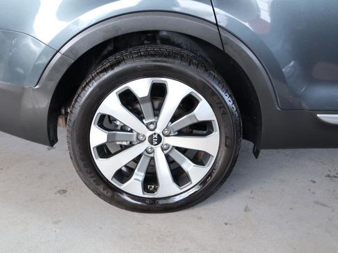 Used 2020 Kia Telluride S FWD image 5