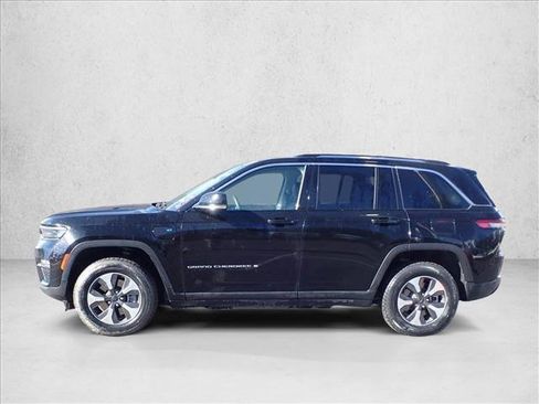 Used 2022 Jeep Grand Cherokee Limited 4xe AWD/4WD image 2