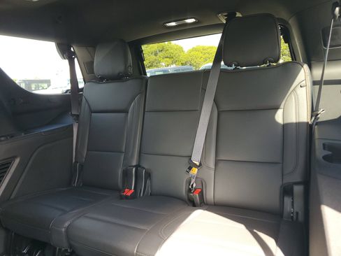 Used 2024 Chevrolet Tahoe High Country image 17