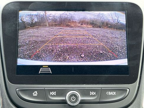 Used 2020 Chevrolet Malibu LT image 28