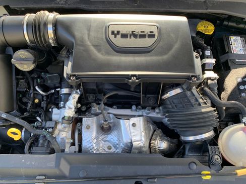 Used 2025 Jeep Compass Trailhawk image 31