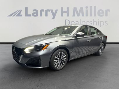 New 2025 Nissan Altima 2.5 SV